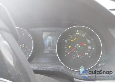 2017 Volkswagen Passat 1.8T R-Line z USA, uszkodzony, nr VIN 1VWDT7A31HC078353